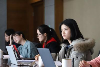 缘法而行，知行合一 法学院实践团参访重庆一中院侧记